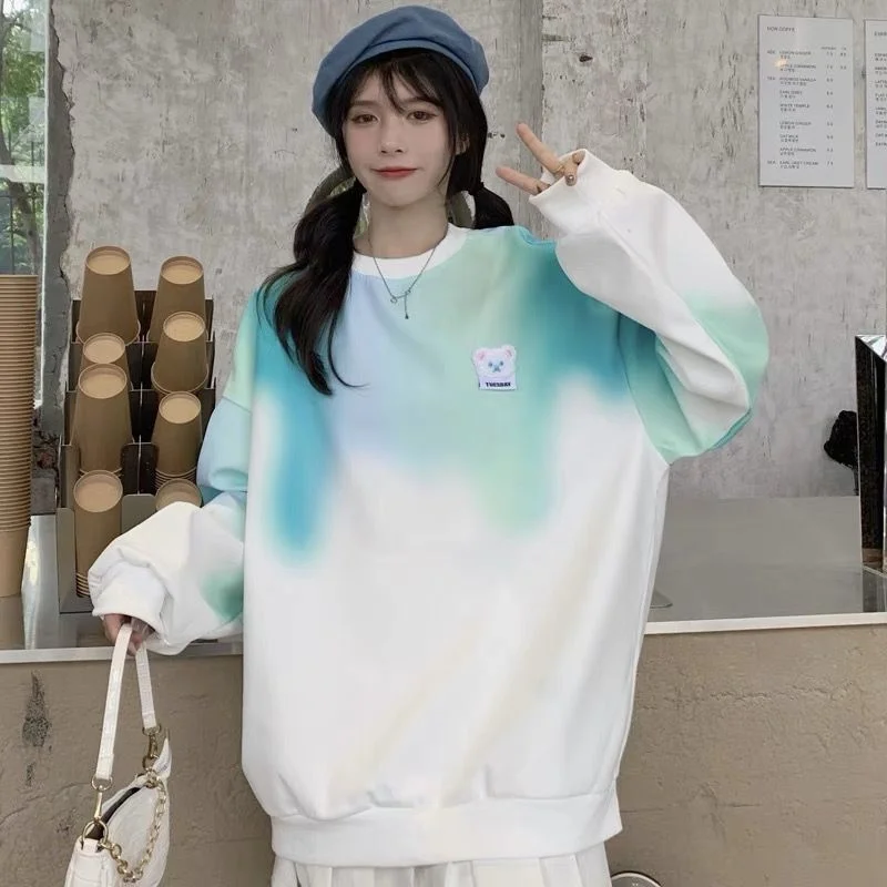 

Свитер с градиентом реального цвета