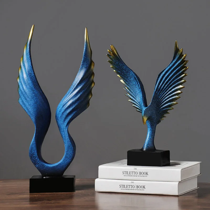 

European Modern Abstract Eagle Office Decoration Ornaments Blue Animal Sculpture Home Study Room Display Props Business Gifts