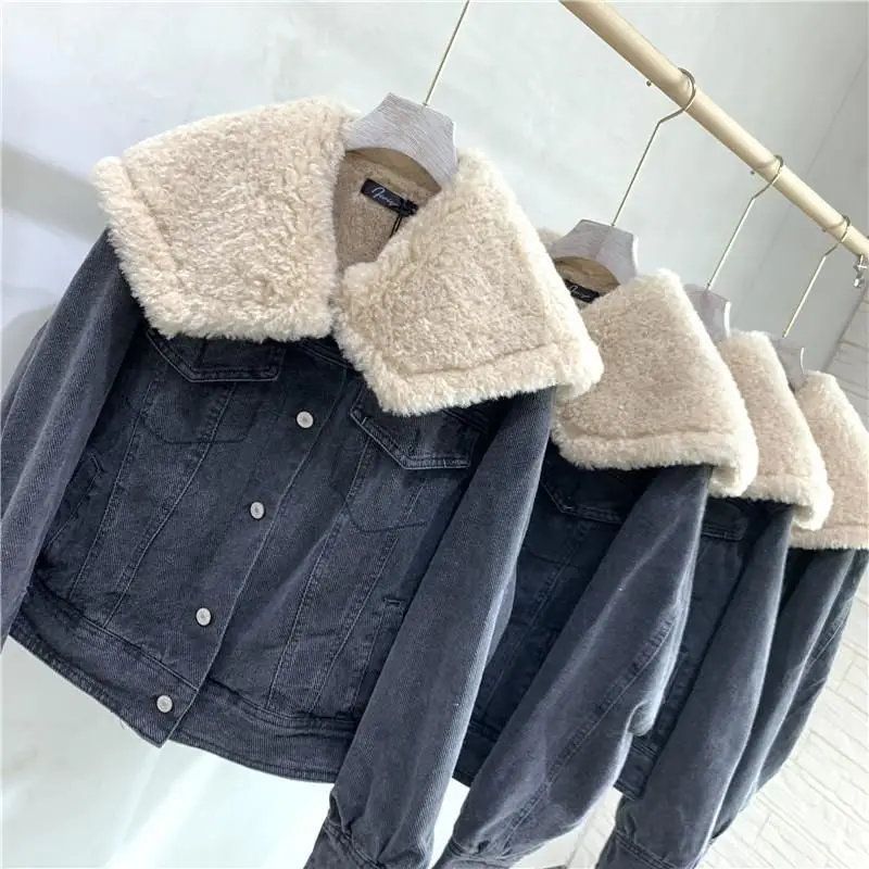 

Lamb wool denim jacket women padded coat 2021 winter new Korean fashion loose retro navy collar plus velvet padded jacket trend