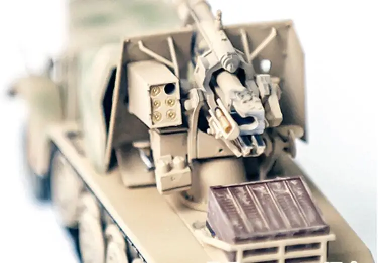 1/72 SD. 8 тип DB9 немецкий полугусеничный грузовик с 88 мм пистолет P0308 Коллекционная модель