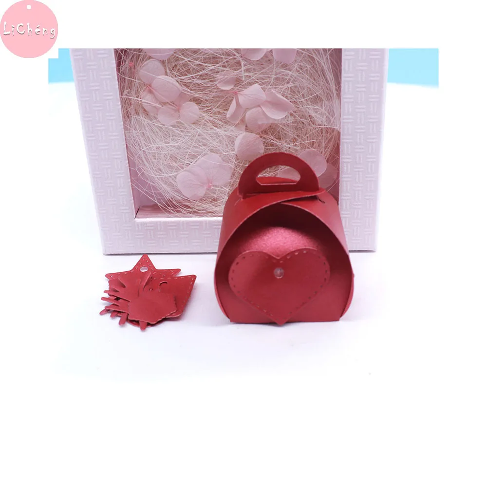 Подарочная коробка с тонкими линиями карты умирает Скрапбукинг на день рождения