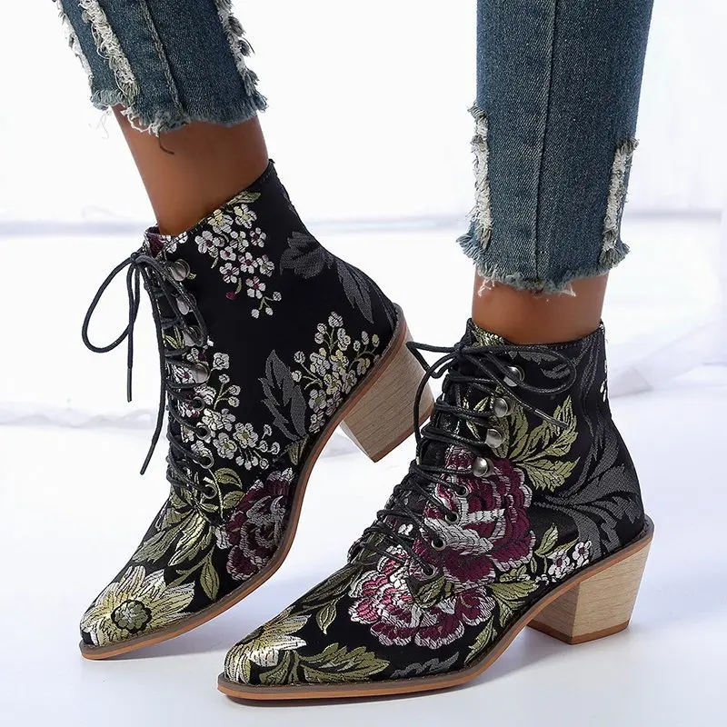 

2021 New Women Luxury Silk Boots Ankle Boots New Autumn Winter Embroider Womens Motorcycle Boots Lace Up Shoes Woman Boots