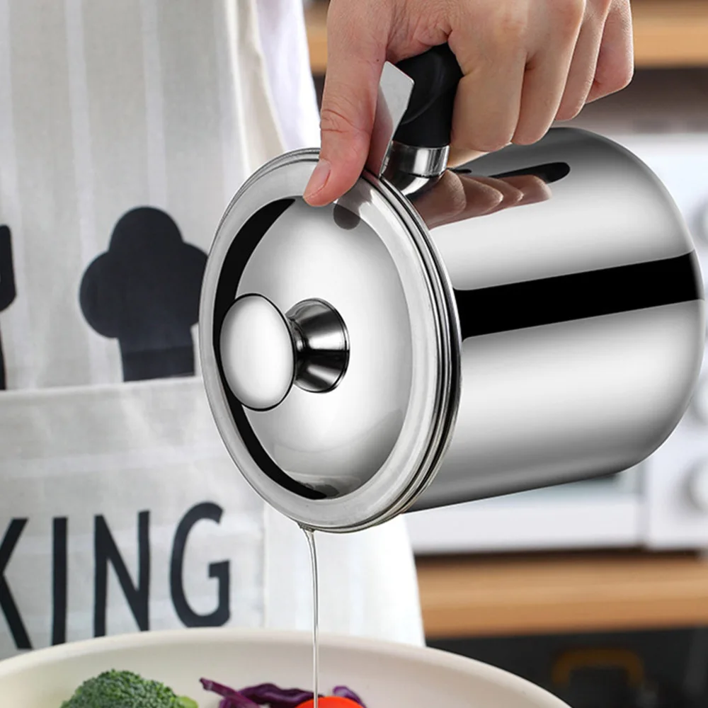 

Stainless Steel Filter Tank Durable Oil Container Large Capacity Oil Can Leakproof Oil Tank With Cover for Home Kitchen Resturan