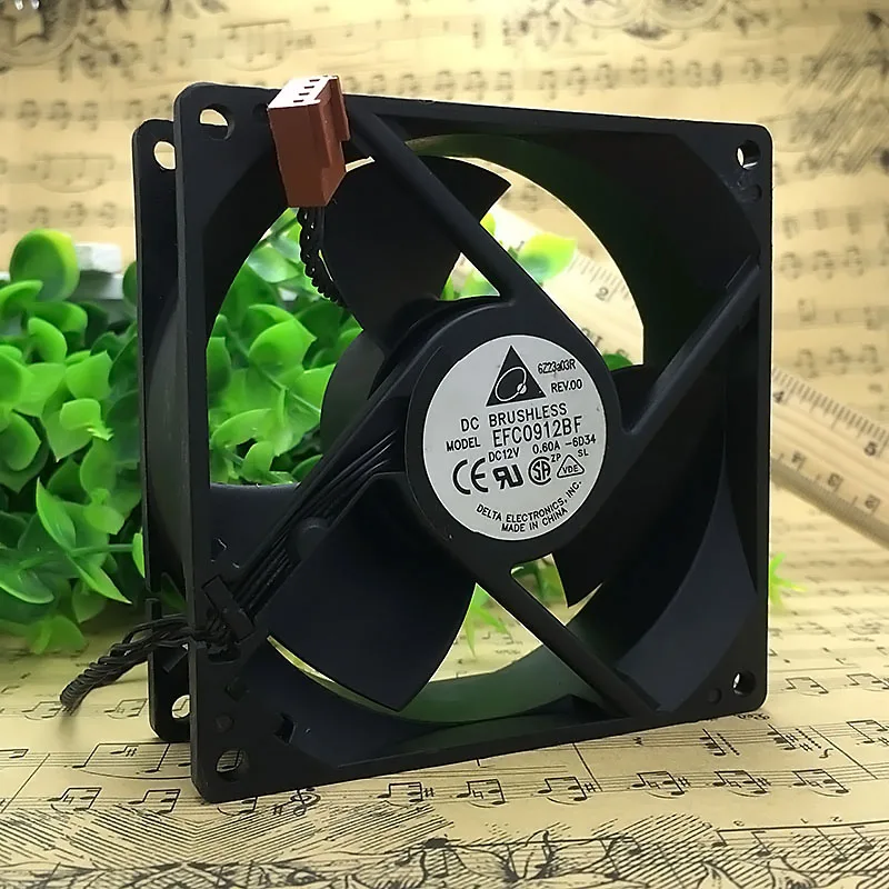 Оригинальный 4-проводной охлаждающий вентилятор Delta EFC0912BF KG885 12В 0.60A 9 см 9032 |