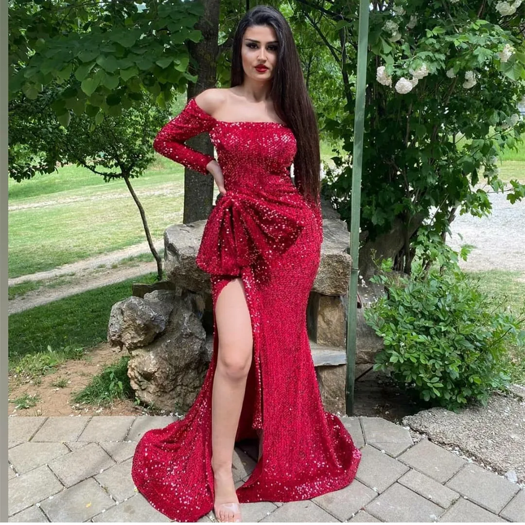 

Elegant Long Sleeve Burgndy Stretchy Sequined Evening Dresses with Slit Mermaid Court Train Formal Party Gown for Women