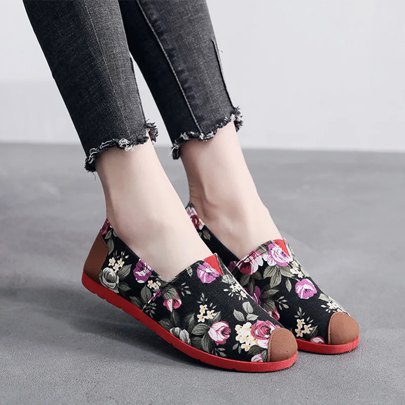 Туфли женские тканевые с цветочным принтом плоская подошва без застежки лоферы