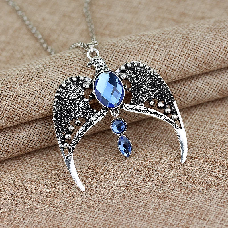 

Fashion Movie Jewelry Classic Ravenclaw School Eagle Necklaces Cosplay Party Retro Crystal Wings Statement Necklace