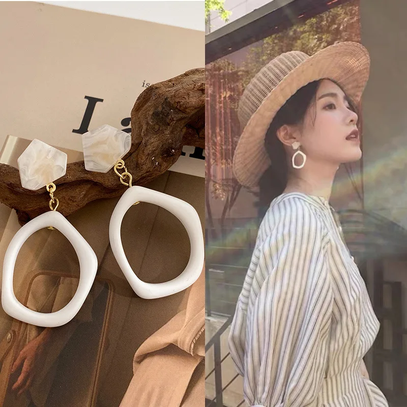 

Thin Fashion Earrings 2021 New Temperament Earrings Irregular Acrylic Earrings Female Earrings