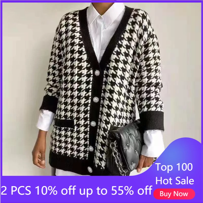 

Женский вязаный кардиган «гусиная лапка» на пуговицах с V-образным вырезом