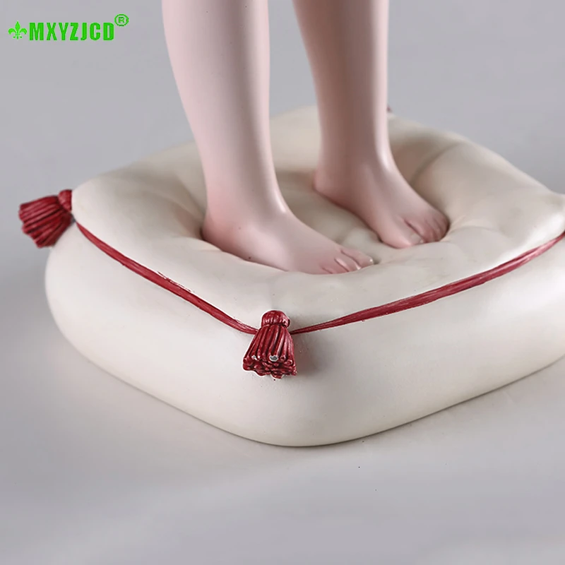 Украшения из смолы в виде девушек съедают сахар окрашенные раньше подарки для