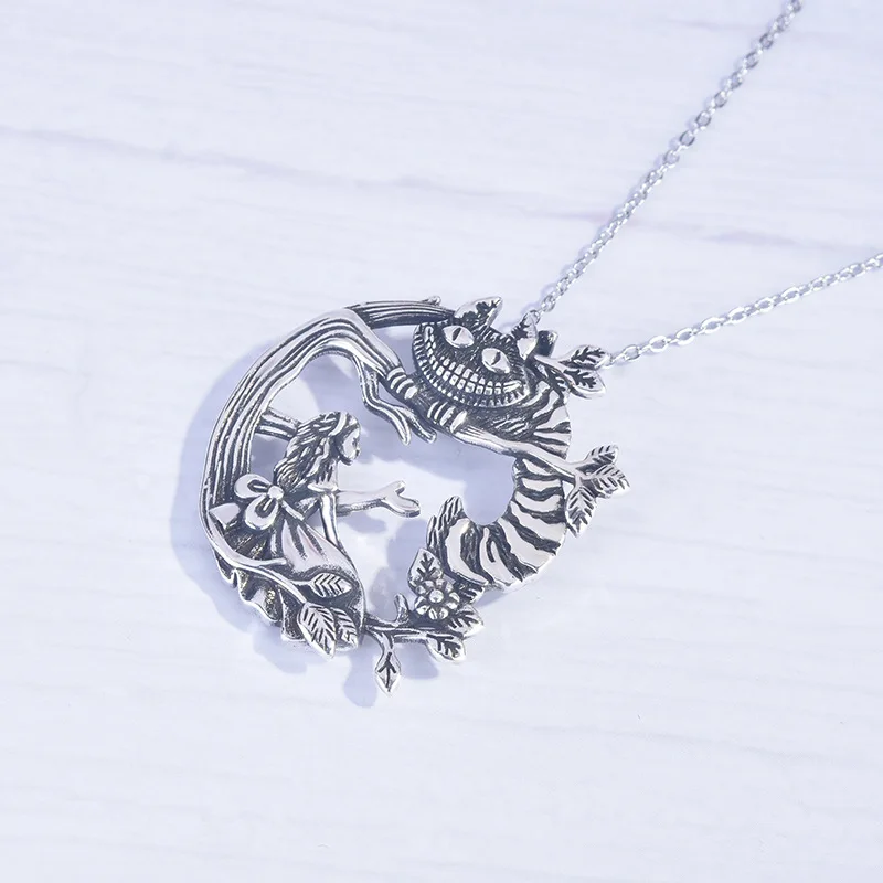 

2021 New Trend Cute Alice in Wonderland Lady Pendant Necklace for women Engagement Wedding Gift Jewelry necklace wholesale
