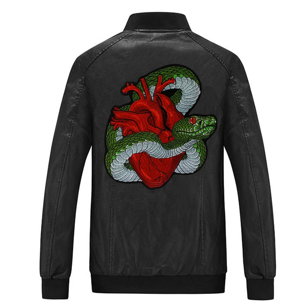 Большая змея вокруг Красного сердца вышитые патчи для куртки одежды наклейки