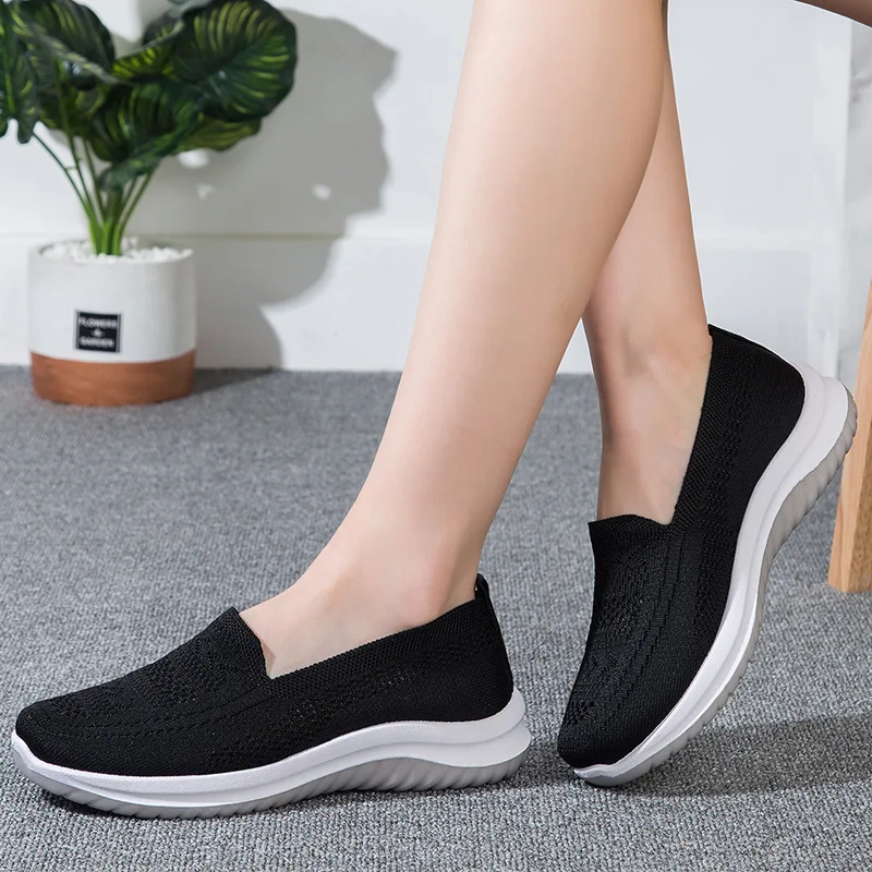

2020 Women's fashion casual shoes soft sole breathable comfortable and light for women