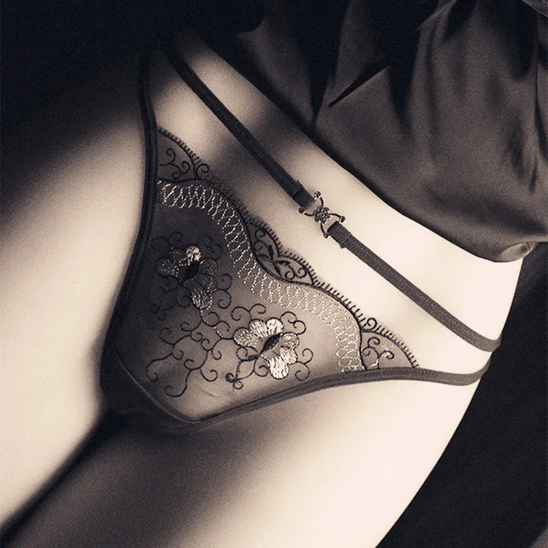 Сексуальное частное нижнее белье кружевные цветочные трусики с подвеской