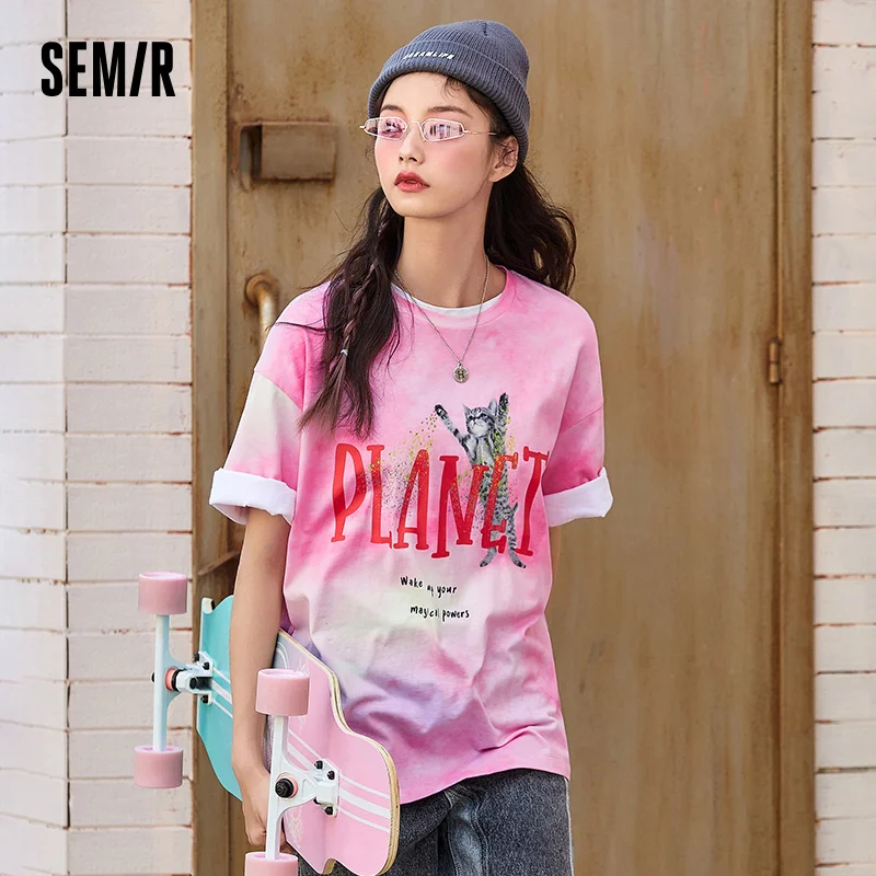 

SEMIR Cotton Short Sleeve T-Shirts Women Graffiti Tie-Dye Bottoming Tshirt 2021 Spring Design Sense Tops Ins