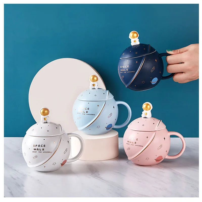 

New Astronaut Planet Mugs Cartoon Ceramic Cup Round Creative Personality Gift Cup Drinking Cups Set Coffee Mug w Lid