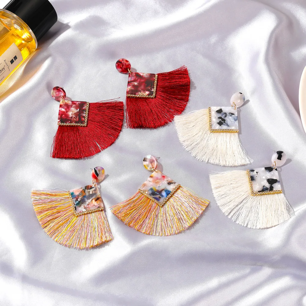 

Simple Fan-Shaped Striped Fringe Earrings Personality Exaggerated Ethnic Style Earrings Leopard Print Contrast EarringsQW42