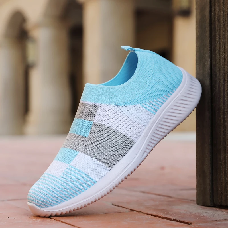 Новинка женские кроссовки спортивная Вулканизированная обувь женская