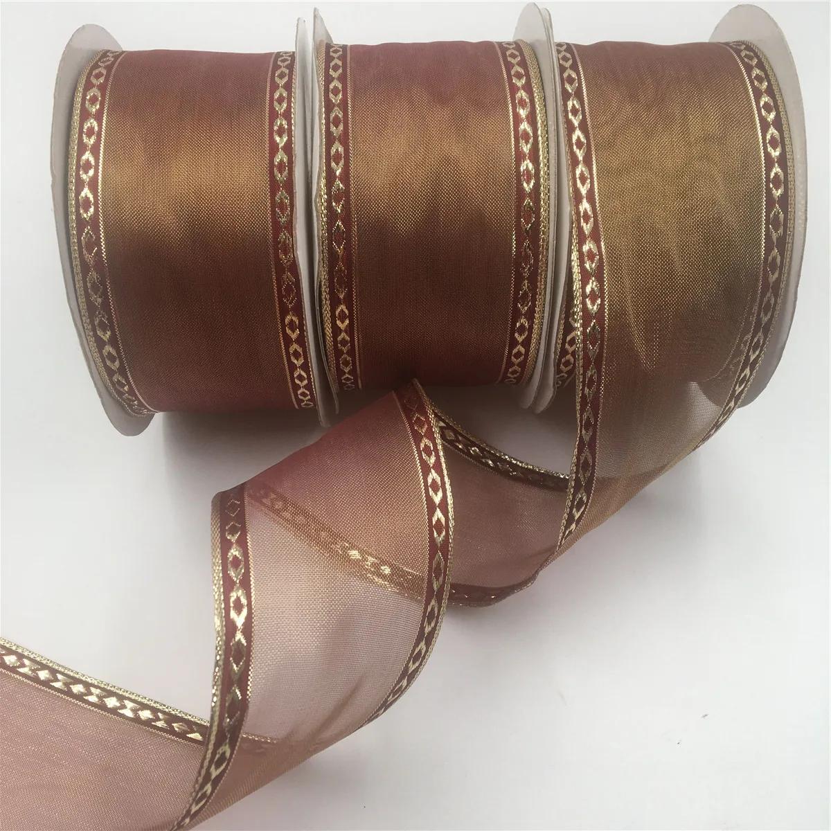 Рождественская лента с краями проволоки 63 мм 25 ярдов красочная для платья бант