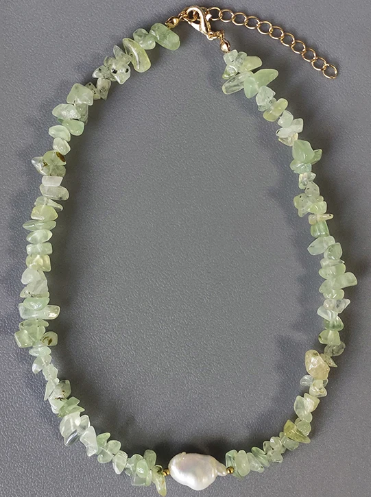 

HABITOO Natural Light Green Gravel Stone 12-13mm White Baroque Freshwater Pearl Choker Necklace 18kgp Lobster Clasp