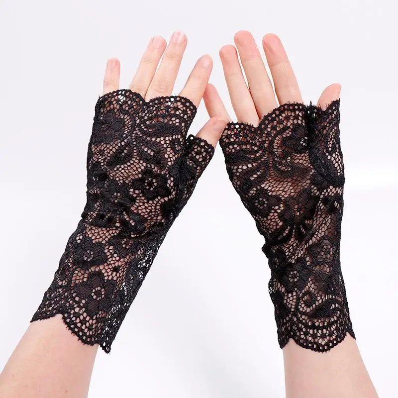 

New Hyuna Lace Gloves Thin Section Breathable Fashion Etiquette Dance Sunscreen Half Finger Gloves A440