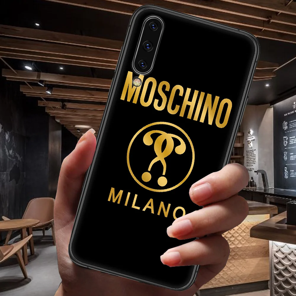 

Bear Cute Fashion Luxury Brand Phone Case For Samsung Galaxy A 3 5 7 8 10 20 20E 21S 30 30S 40 50 51 70 71 black Funda Silicone