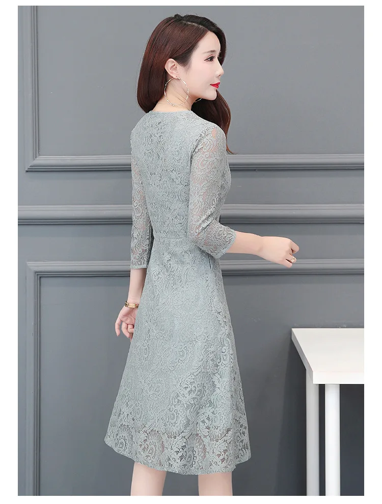 

BacklakeGirls Summer Autumn New Plus Size Women Dress Lace Knee Length 3/4 Sleeves V Neck Cocktail Dress Robe De Cocktail