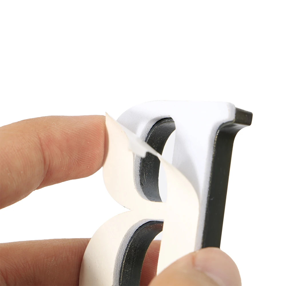 Высококачественная металлическая бронзовая цифровая табличка с буквами на