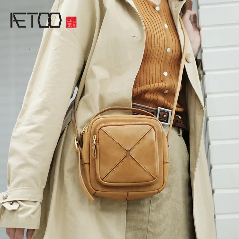

AETOO Retro ladies small square bag, first layer leather handmade crossbody bag, tofu bag, female leather shoulder bag