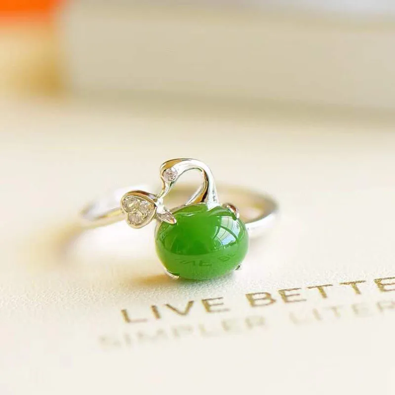 

925 silver cygnets inlaid with a hetian jasper egg ring