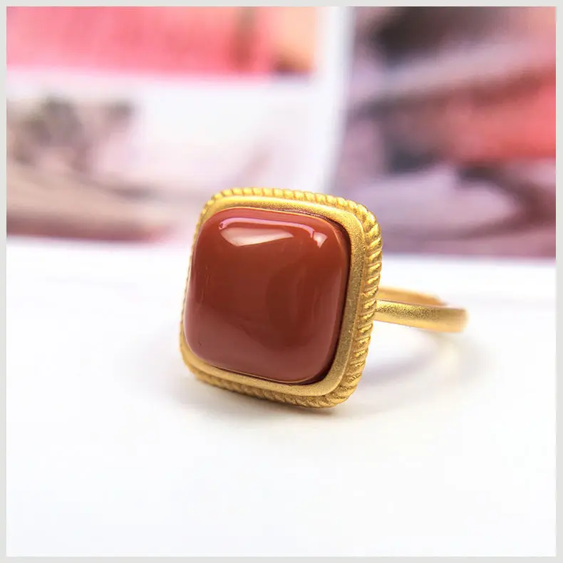 

Hong Kong Ancient French Gold Natural South Red Full Color Full of Meat Square Ring Hemp Lace Elegant Versatile Opening Female A