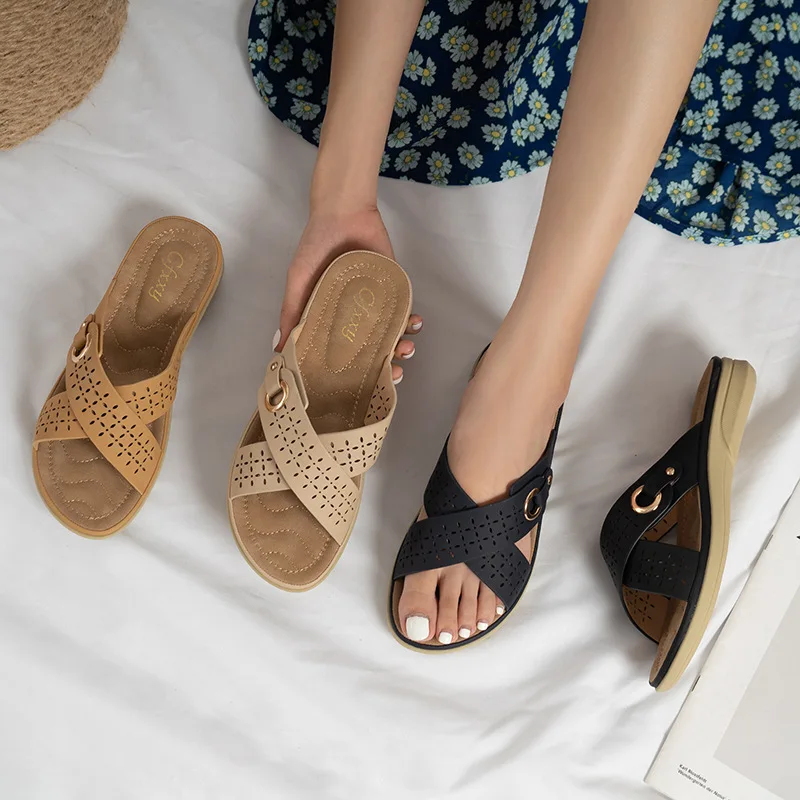 

Сандалии женские на танкетке, удобные мягкие кожаные туфли на платформе, открытый носок, перекрестные ремешки, скользящие, летняя Уличная о...