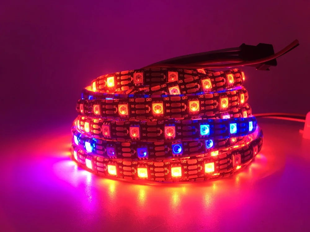 DC12V WS2815(WS2812B WS2813 обновление) RGB светодиодные пиксельные полосы, индивидуально адресуемые Белый/Черный PCB двухсигнальный светодиодный гибкий светильник