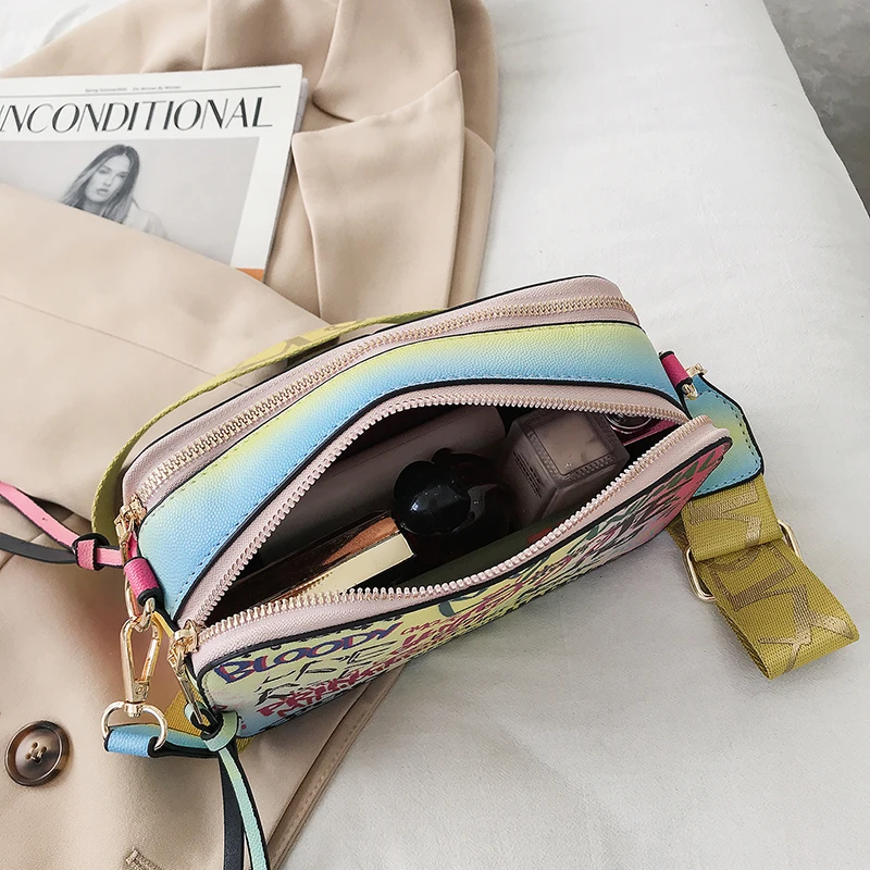 

Fashion Square Wide Shoulder Bags for Women PU Leather Designer Korean Version Crossbody Bag Ladies Personality Graffiti Handbag