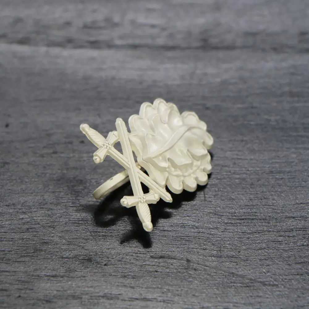 Oak leaves pin sword brooch badge Germany jewelry men patriot gift shirts jacket accessory | Дом и сад