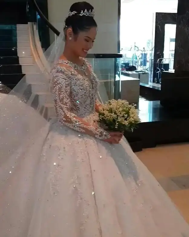

Arabic Long Sleeves Lace Puffy Wedding Dresses Long Ball Gowns Sheer Jewel Neck Appliques Sequins Beads Wedding Bridal Gowns
