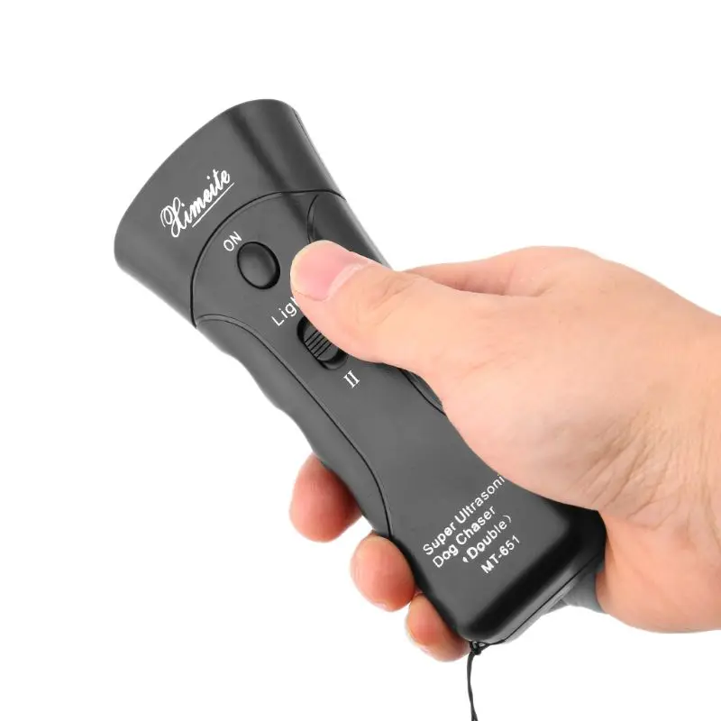 New Ultrasonic Dog Chaser Stop Aggressive Animal Attacks Repeller Flashlight | Дом и сад