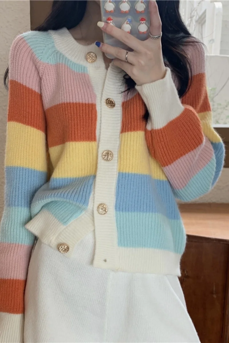 Женский трикотажный кардиган в полоску с длинным рукавом |