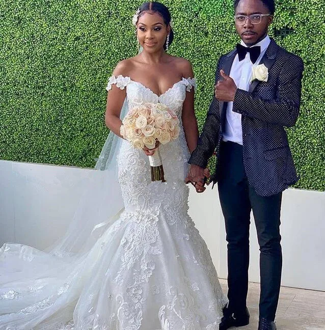 

African Sexy Mermaid Wedding Dress Lace Appliques sweep Train Lace up Plus Size wedding gown Bridal Dress vestido de novia