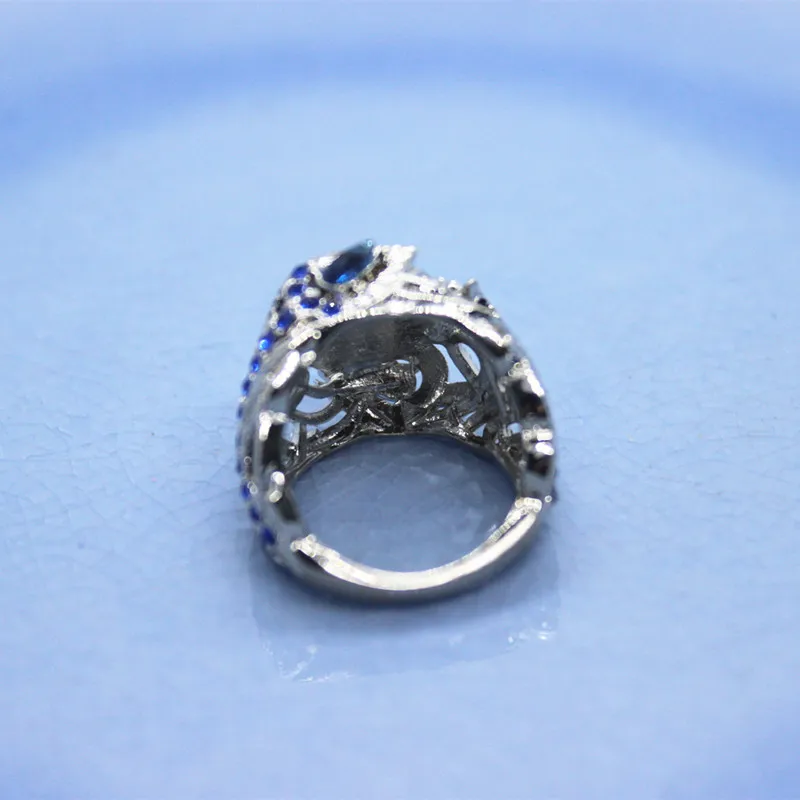 Женское кольцо с лунным камнем Crazy Blue модное цветком из фианита обручальное