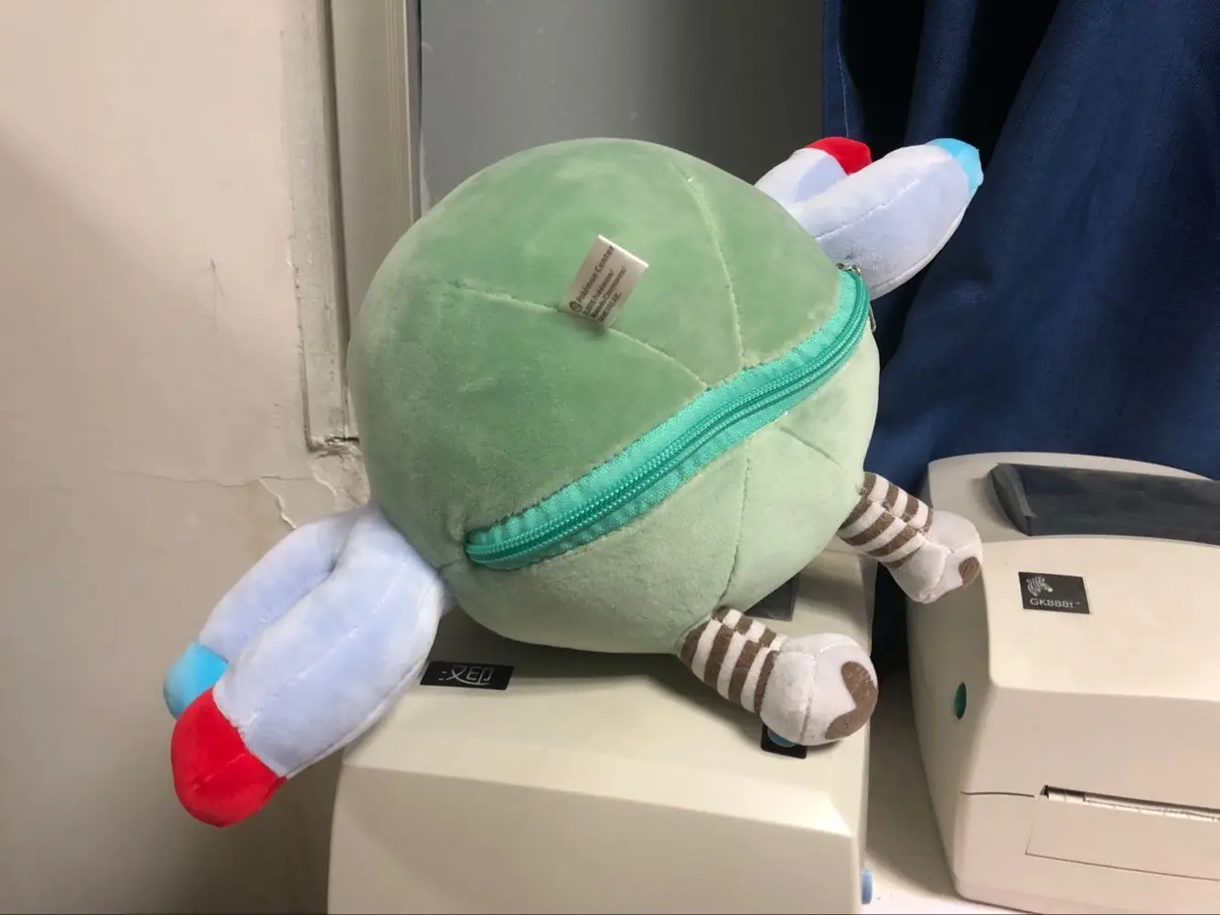 28 см плюшевая Двусторонняя Подушка с магнемитом Ditto Magneton хорошее качество
