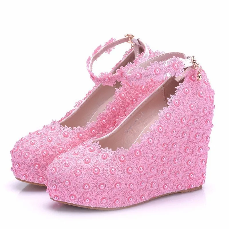 Женские свадебные туфли на шнуровке высоком каблуке с неглубоким носком и