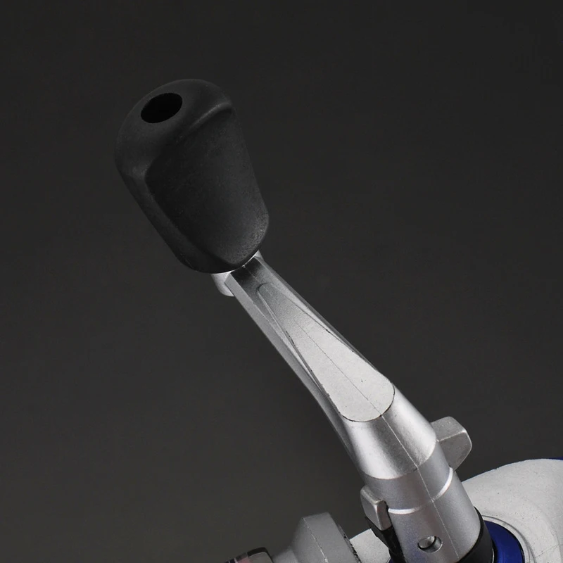 

Lightweight Fishing Reel Right hand Ratio 5.5: 1 5 BB Bait Cast reel Spinning Lure Tackle