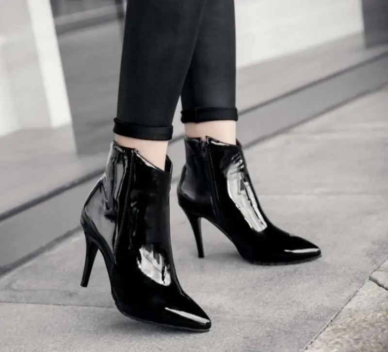 

Women's Shoes