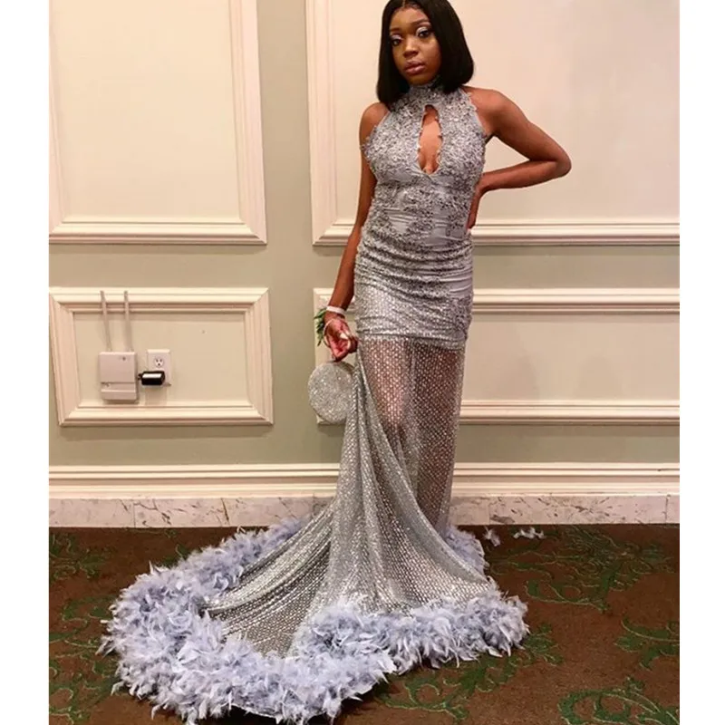 

Modern Sexy Sequin Mermaid Prom Dresses Silver Halter Sleeveless Applique Reflective Evening Gowns