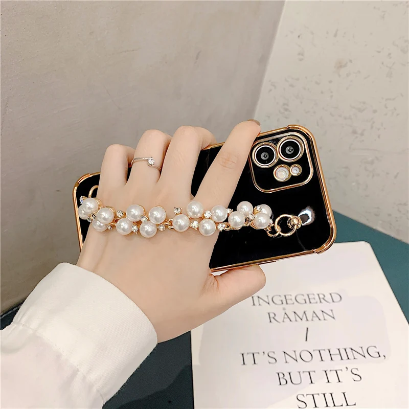 

For iPhone 11 12 Pro Max 7 8 Plus XS Max X XR 12 Mini SE 2020 Luxury Electroplate Shiny Pearl Wristband Shockproof Back Cover