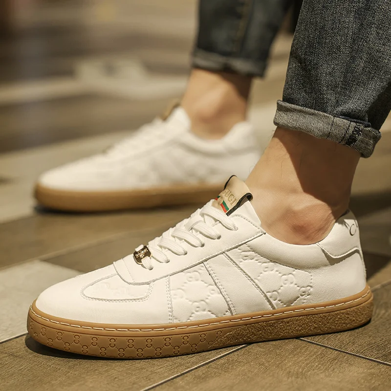 

2021 высококачественные дизайнерские кожаные маленькие белые туфли на плоской подошве женская обувь с вышивкой обувь для влюбленных мужская...