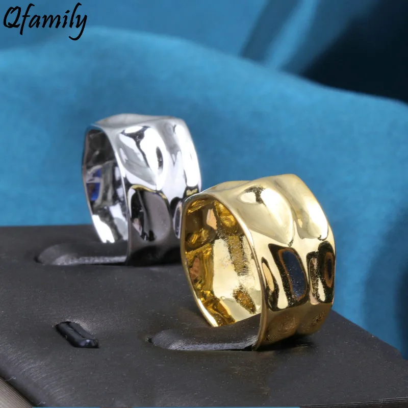 Женская серебряная вогнутая выпуклая Ширина Искусственная поверхность Открытое