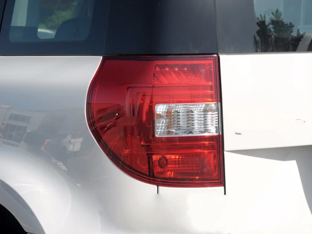 

Eosuns Led Rear Bumper Light Brake Lights Turn Signals Tail Lamp Assembly for Skoda Yeti