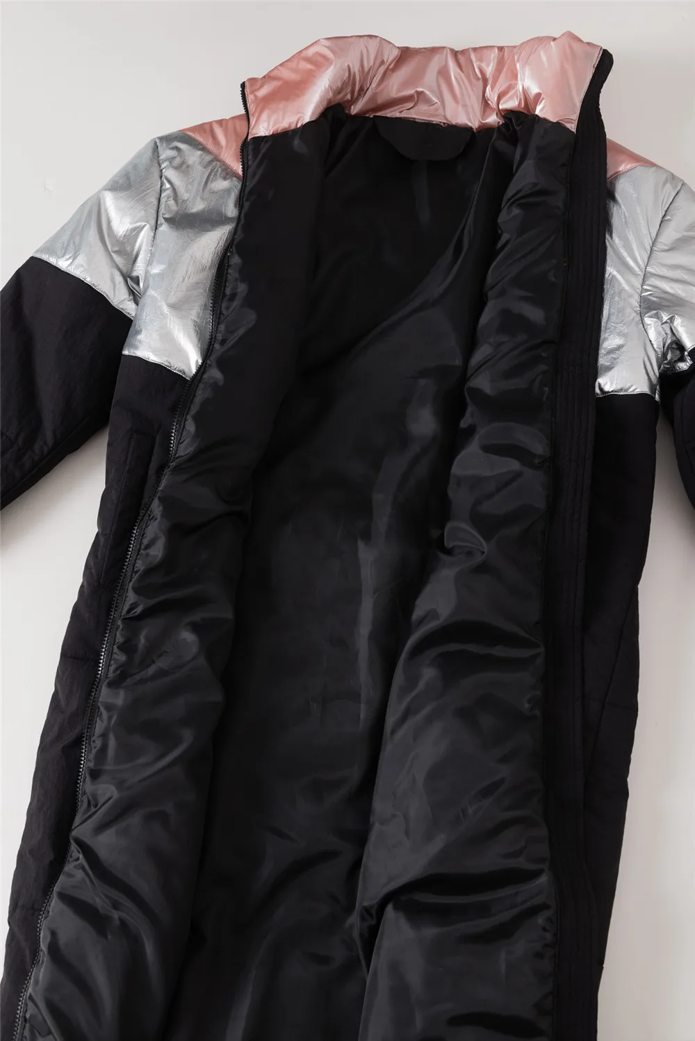 

Color Patchwork Mid-length Jacket Zipper Loose Turtleneck Winter 2020 New Ladies Coat